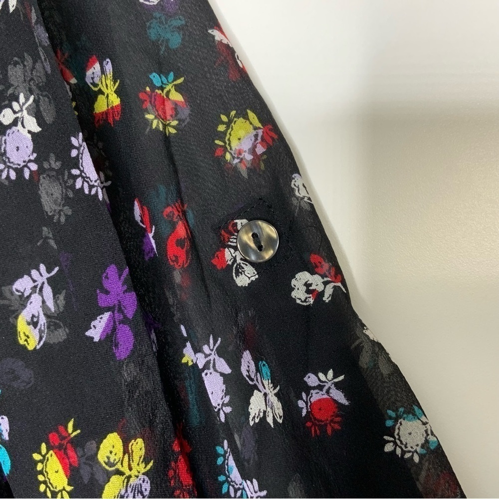 Diane Von Furstenberg Black and Floral Silk Button Front Sheer Top. Size 2. - Picture 5 of 7